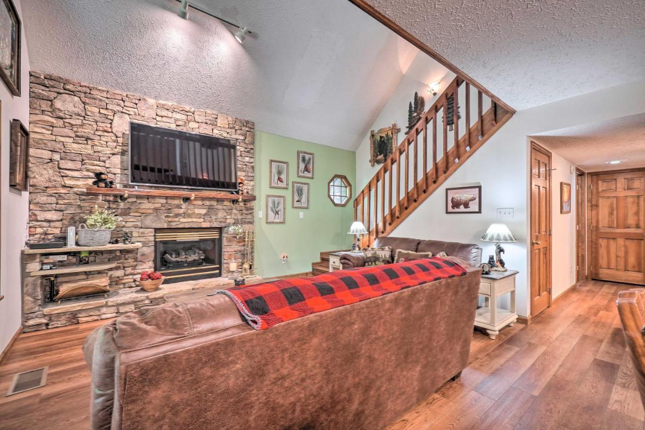 Picturesque Pigeon Forge Cabin With Mountain Views Exteriör bild
