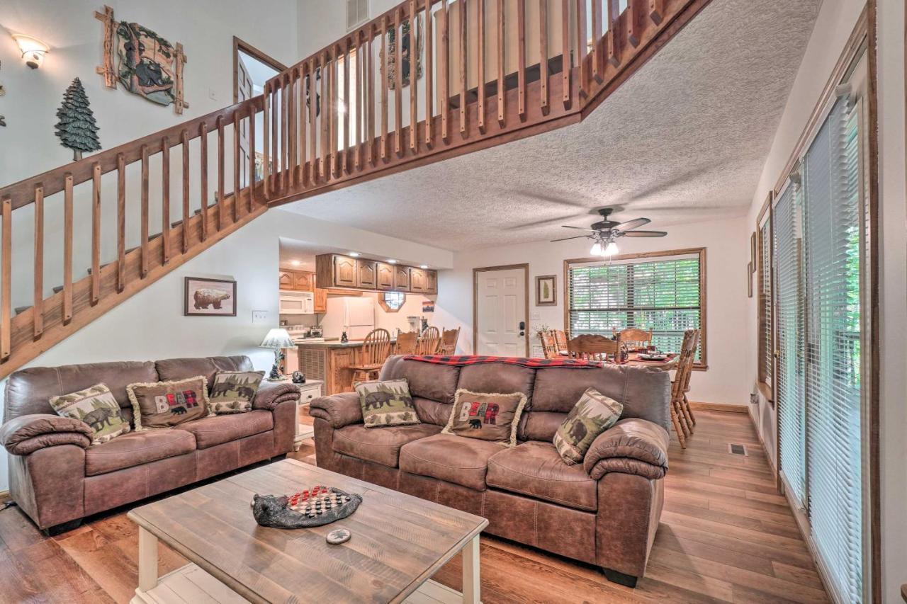 Picturesque Pigeon Forge Cabin With Mountain Views Exteriör bild