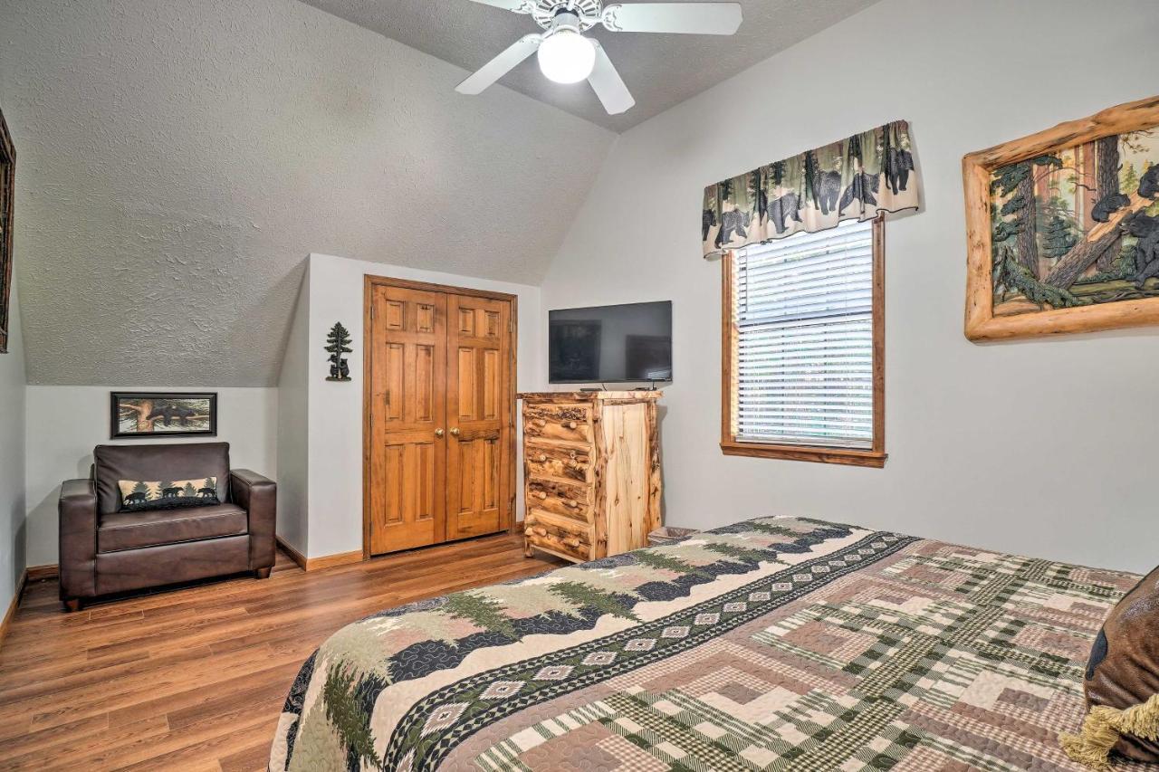 Picturesque Pigeon Forge Cabin With Mountain Views Exteriör bild