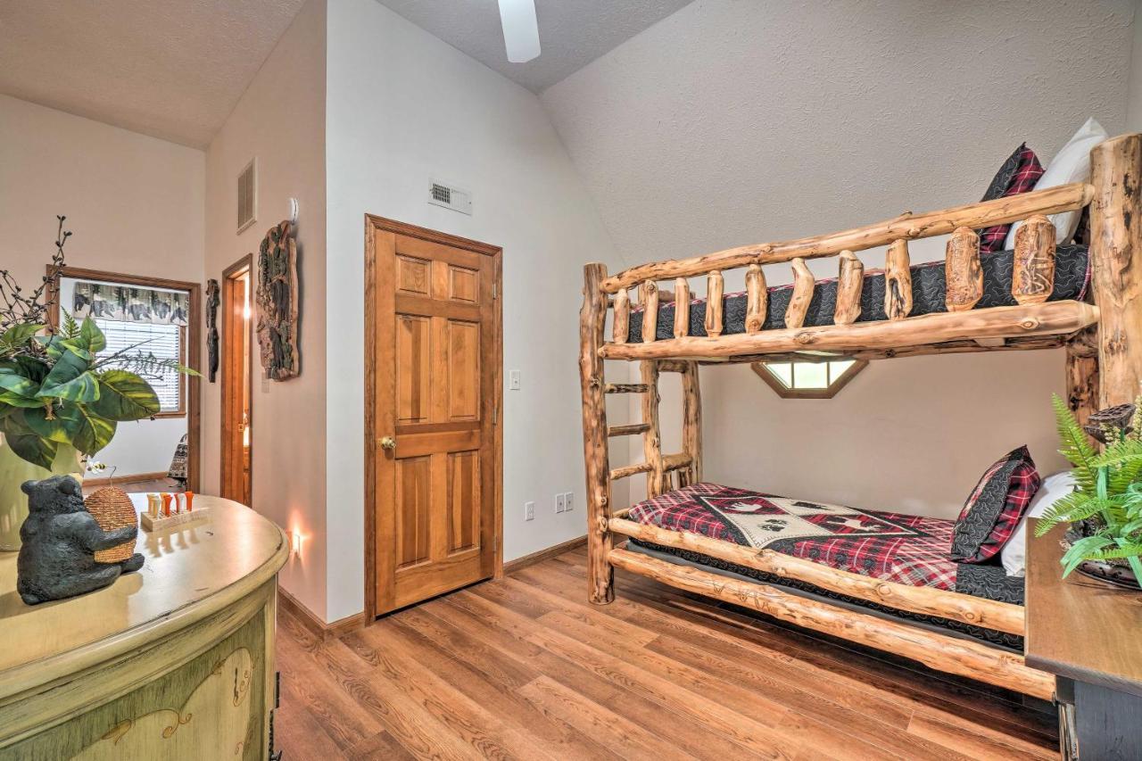 Picturesque Pigeon Forge Cabin With Mountain Views Exteriör bild