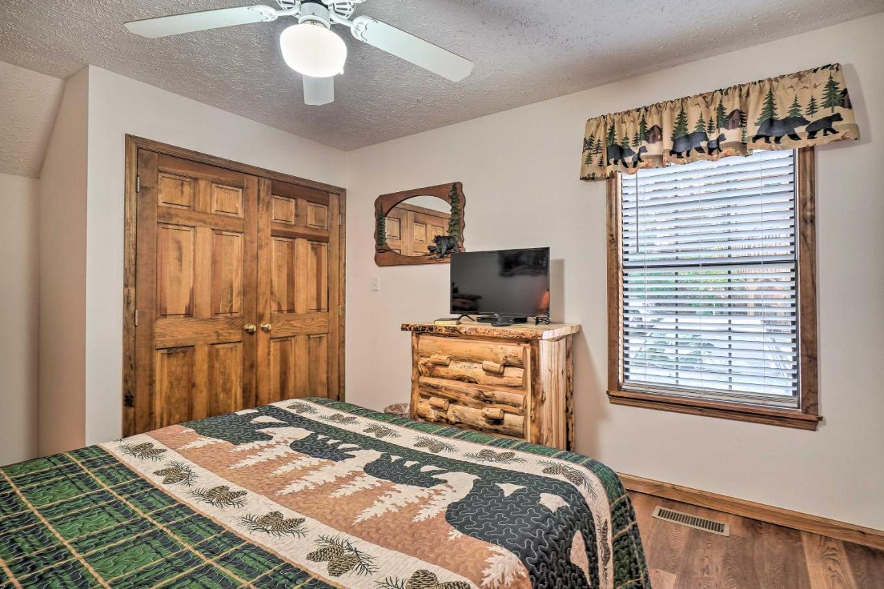 Picturesque Pigeon Forge Cabin With Mountain Views Exteriör bild